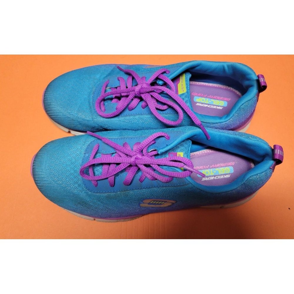Sketcher tennis shoes purple /blue Style # SN11892 Size 8